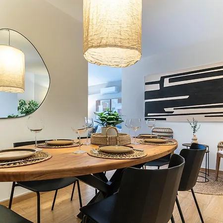 Sagrada Familia Apartment *