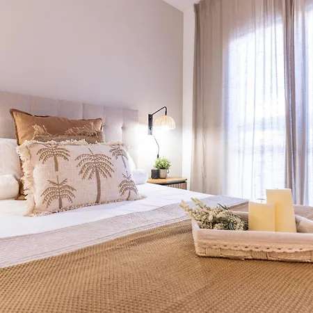 Sagrada Familia Apartment *